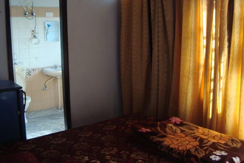 Raja Guest House 贾朗达尔 外观 照片